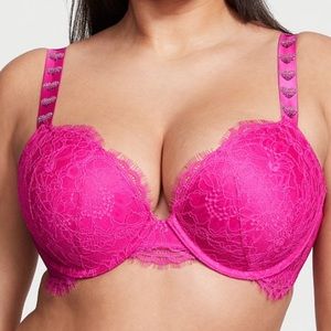NWT Victorias Secret Very sexy Push-up bra pink lace with rhinestone hearts 34DD